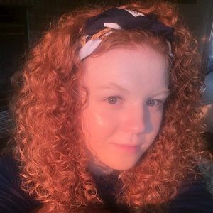 Meet your Posher, Adeleine